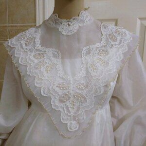 Vintage 1970s Wedding Dress Bridal Gown Long Sleeves Lace Chiffon 29"W 36"B